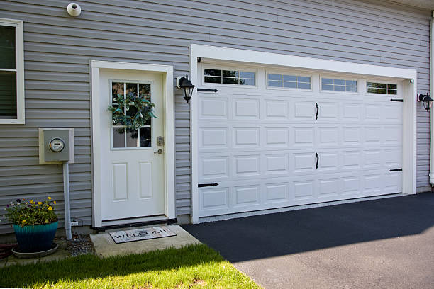 24/7 Emergency Garage Door experts in Geneva, WA
